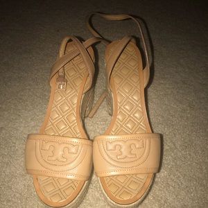 Tory Burch Fleming Sandal in Blonde